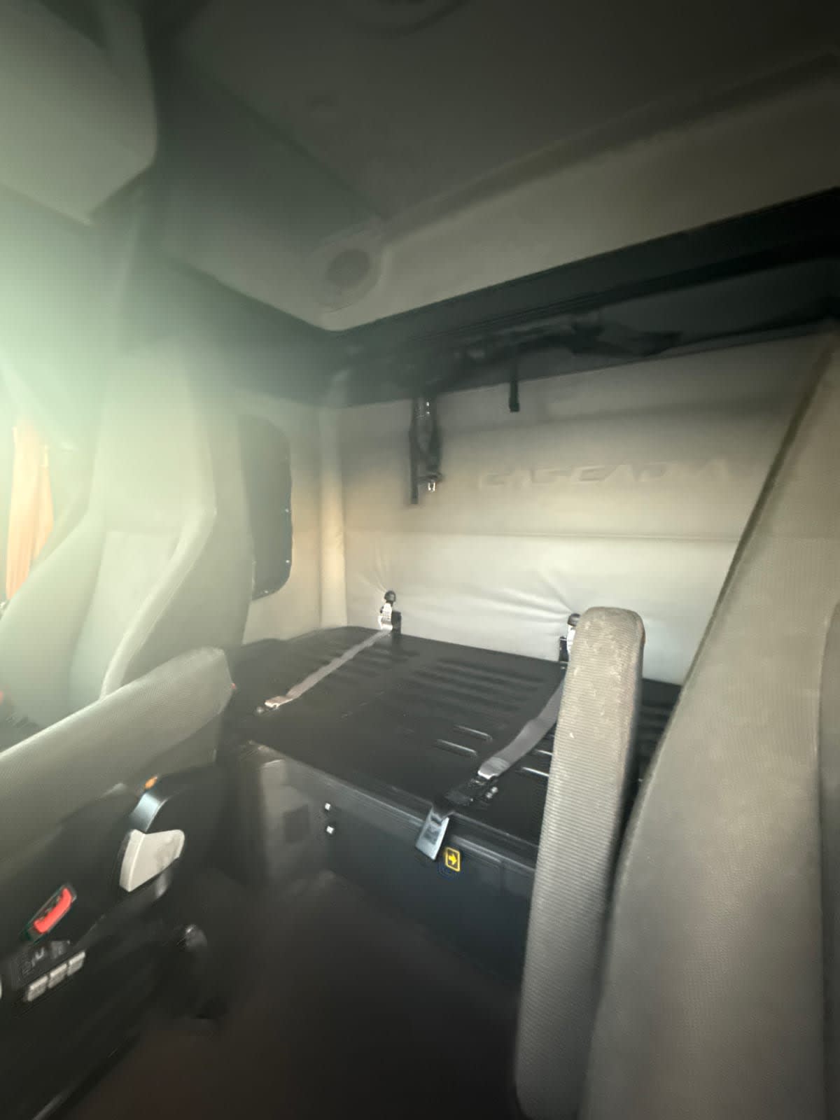 2020 Freightliner - image 8