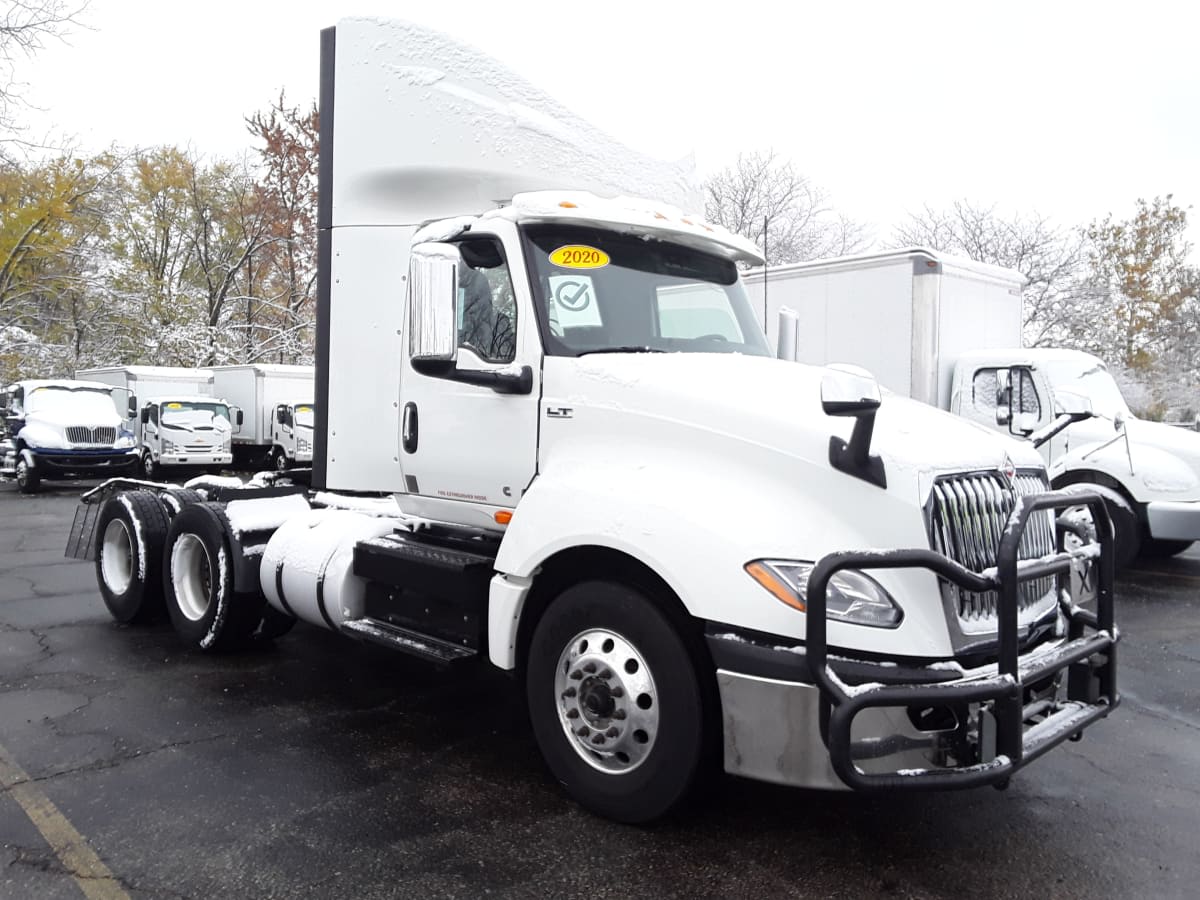 2020 Navistar International LT625 DAYCAB T/A 274418