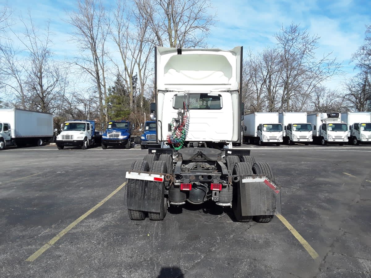 2020 Navistar International LT625 DAYCAB T/A 274419