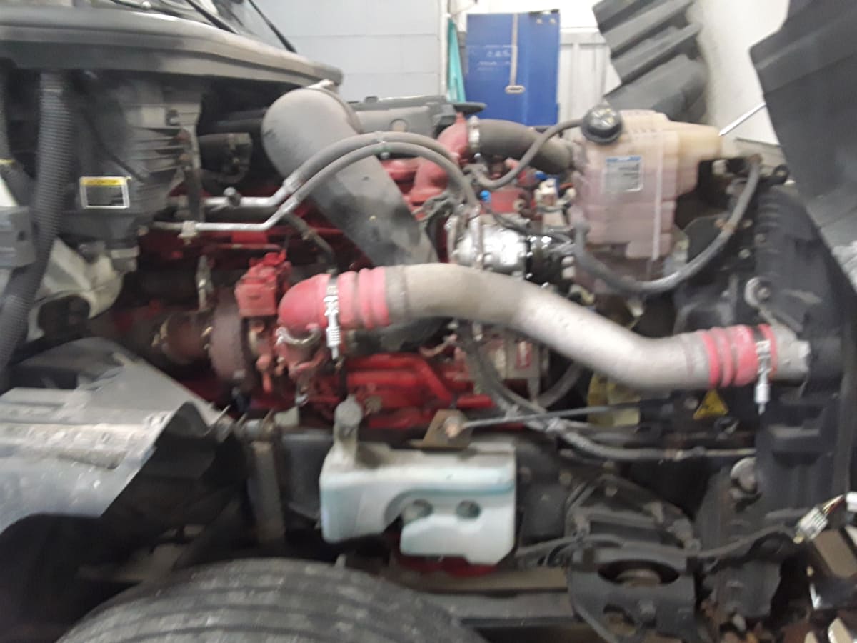 2020 Navistar International LT625 DAYCAB T/A 274420