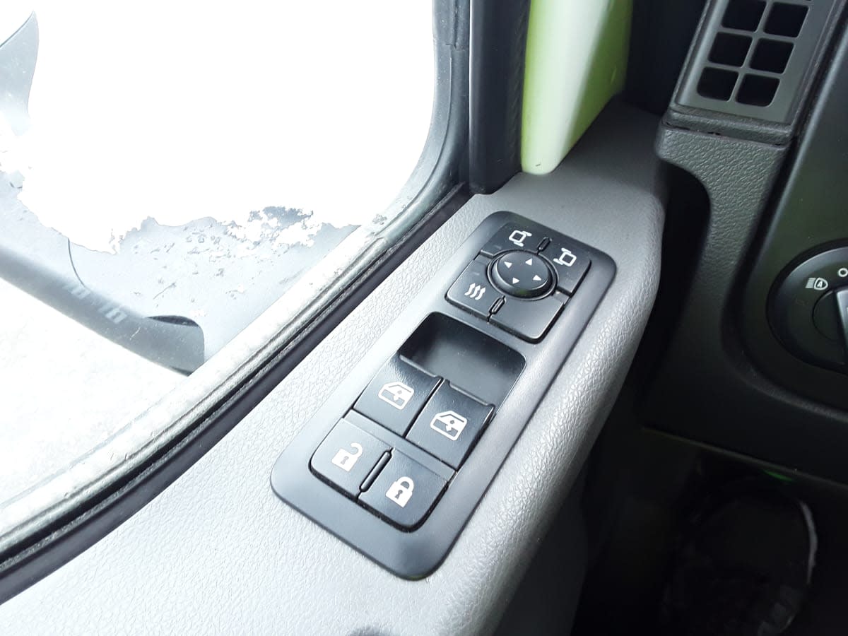 2020 Navistar International LT625 DAYCAB T/A 274421