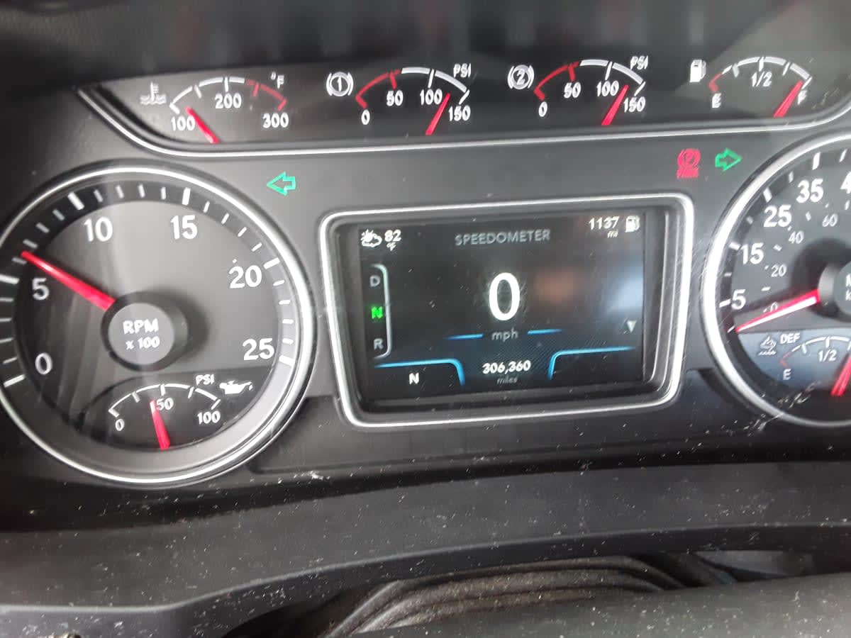 2020 Navistar International LT625 DAYCAB T/A 274422