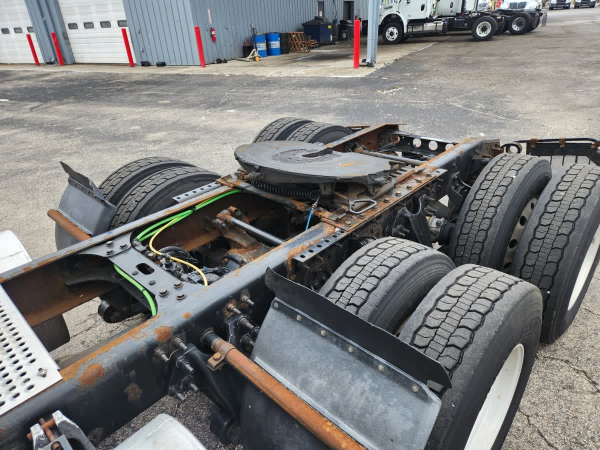 2020 Navistar International LT625 DAYCAB T/A 274424