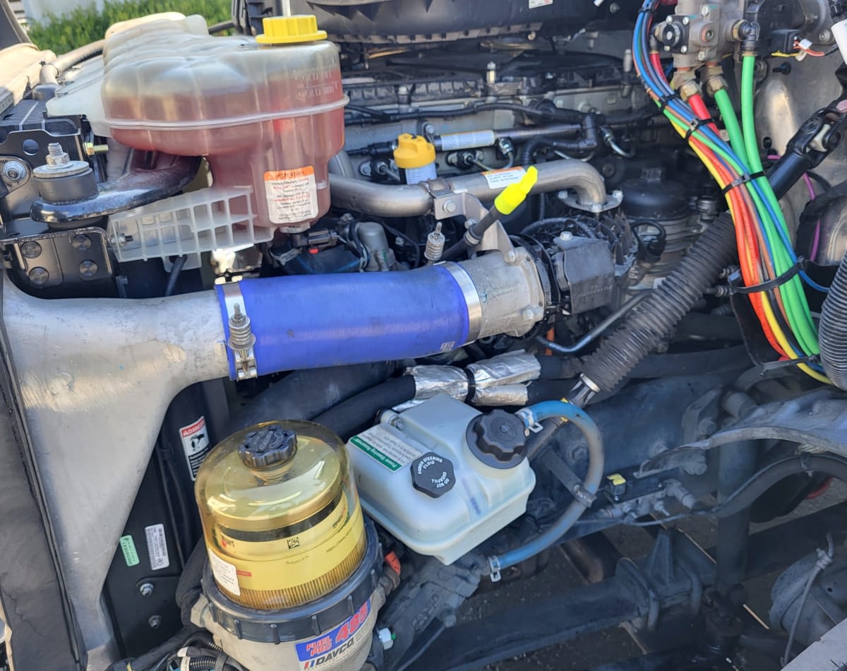 2020 Freightliner - image 8