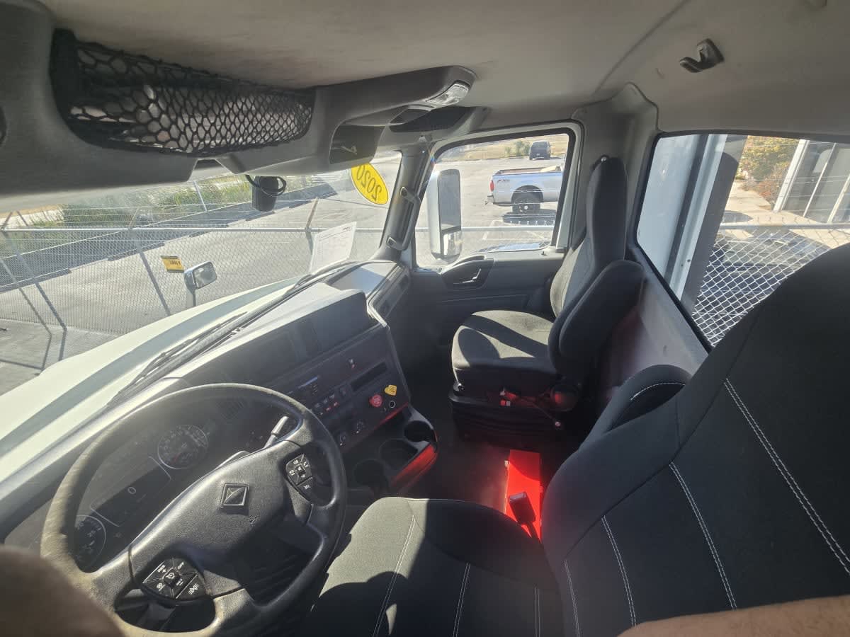 2020 International - image 7