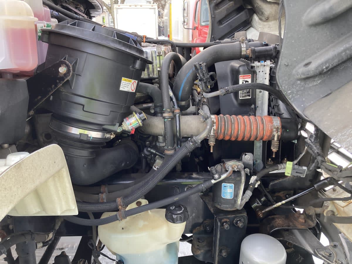 2020 Freightliner/Mercedes M2 106 274536