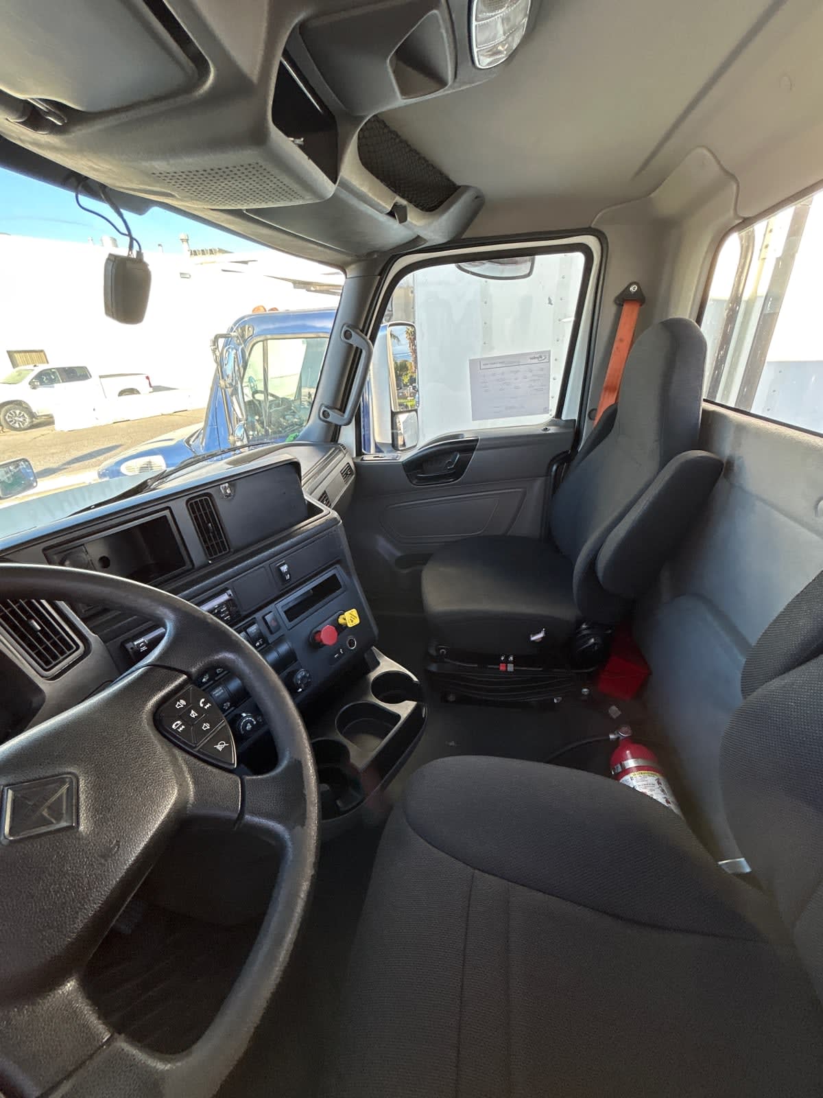 2020 International - image 7