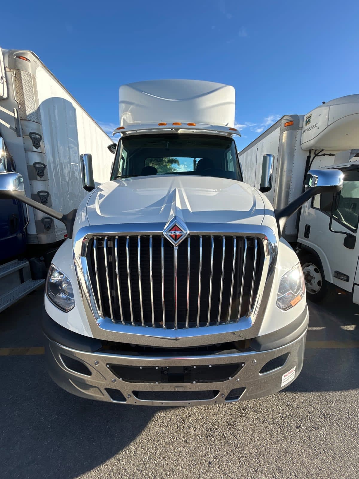 2020 International - image 8