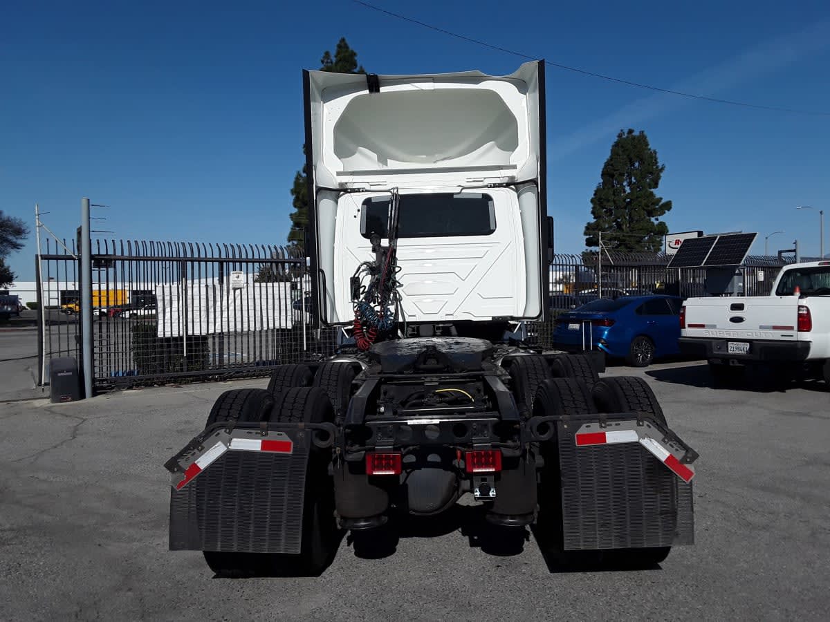 2020 International - image 5