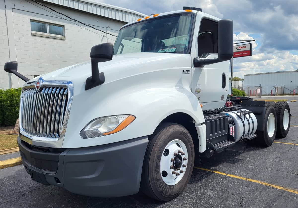 2020 Navistar International LT625 DAYCAB T/A 274619