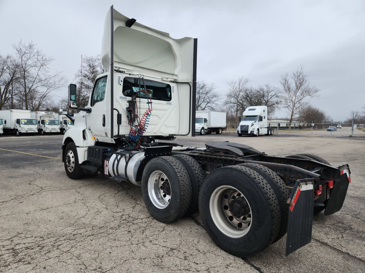 2020 Navistar International LT625 DAYCAB T/A 274626 2020 Navistar International LT625 DAYCAB T/A 274626