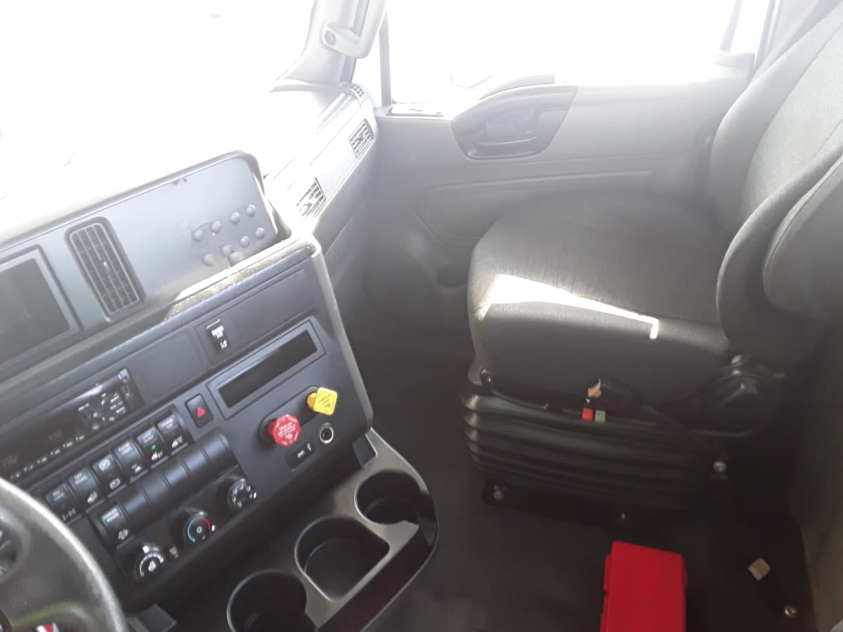 2020 Navistar International LT625 DAYCAB T/A 274627