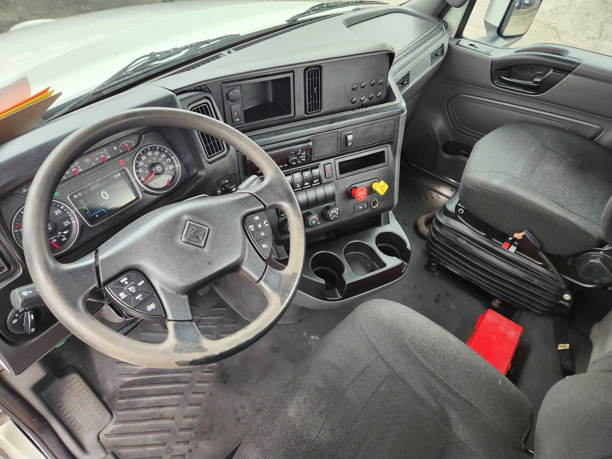 2020 Navistar International LT625 DAYCAB T/A 274632 2020 Navistar International LT625 DAYCAB T/A 274632