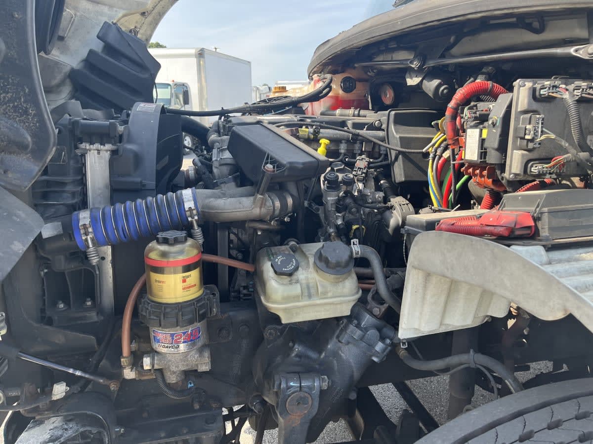 2020 Freightliner/Mercedes M2 106 274650