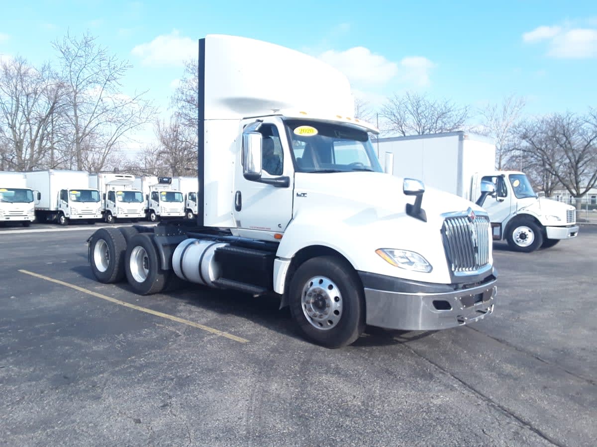 2020 Navistar International LT625 DAYCAB T/A 274680