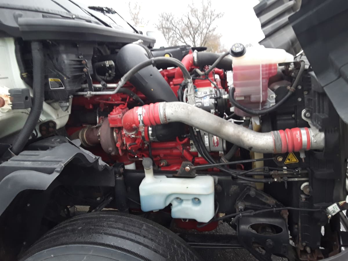 2020 Navistar International LT625 DAYCAB T/A 274681