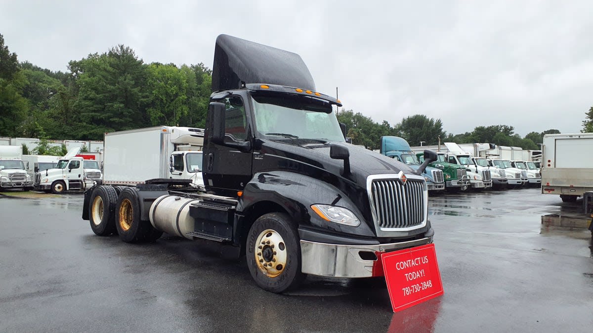 2020 International LT in Norwood, MA — photo 3