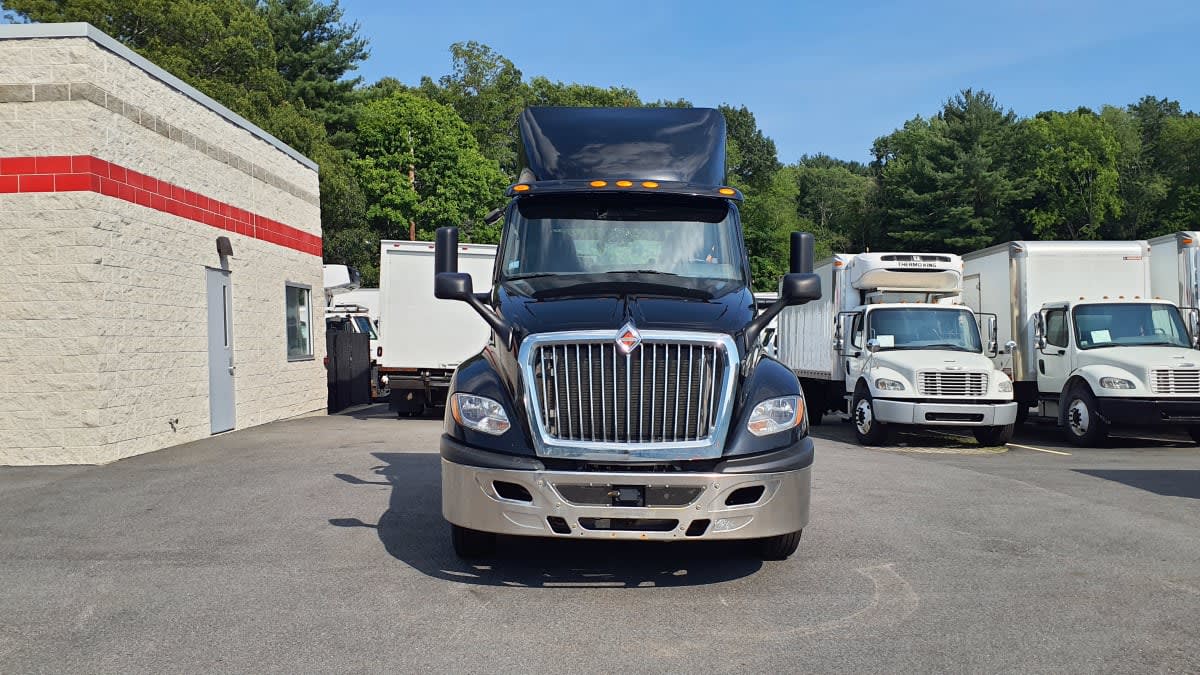 2020 International LT in Norwood, MA — photo 2