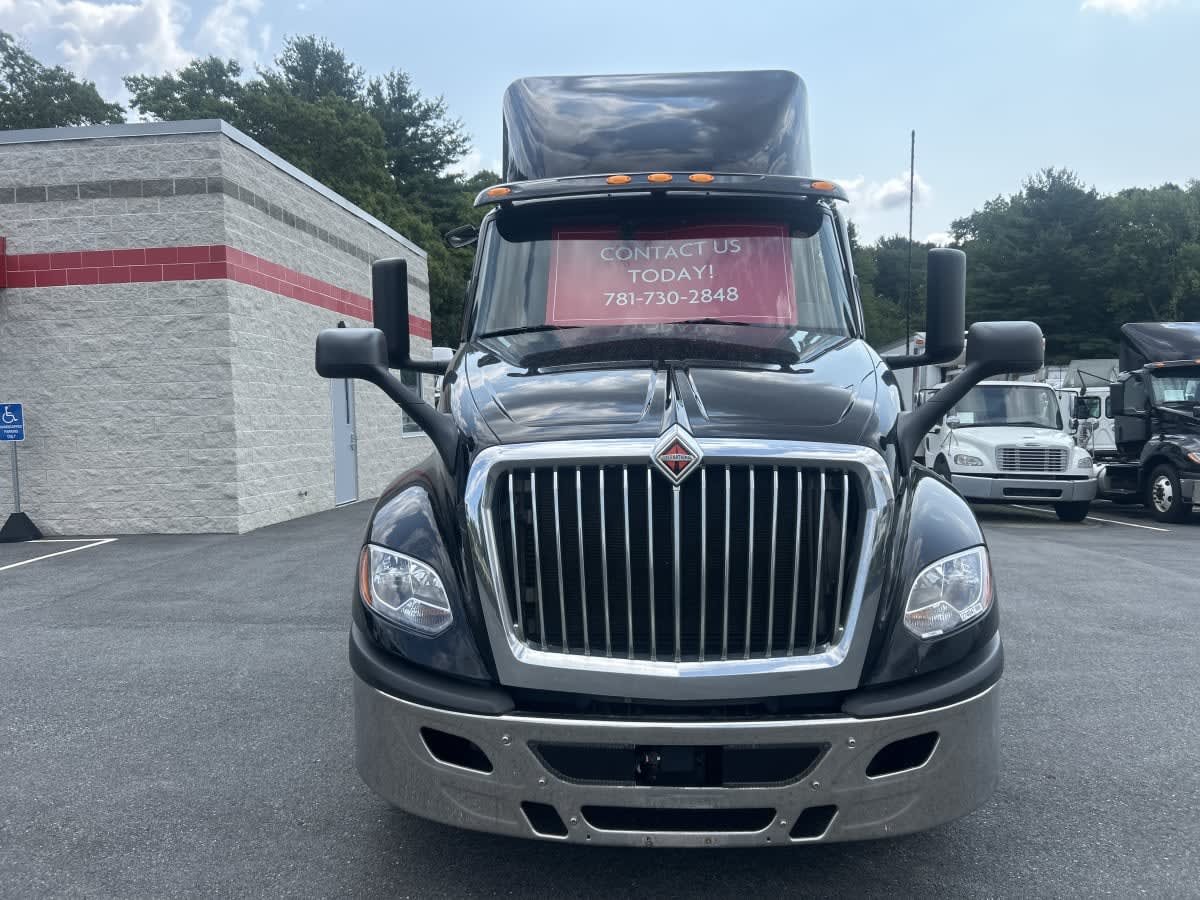 2020 International LT in Norwood, MA — photo 2