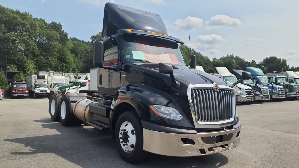 2020 International LT in Norwood, MA — photo 3