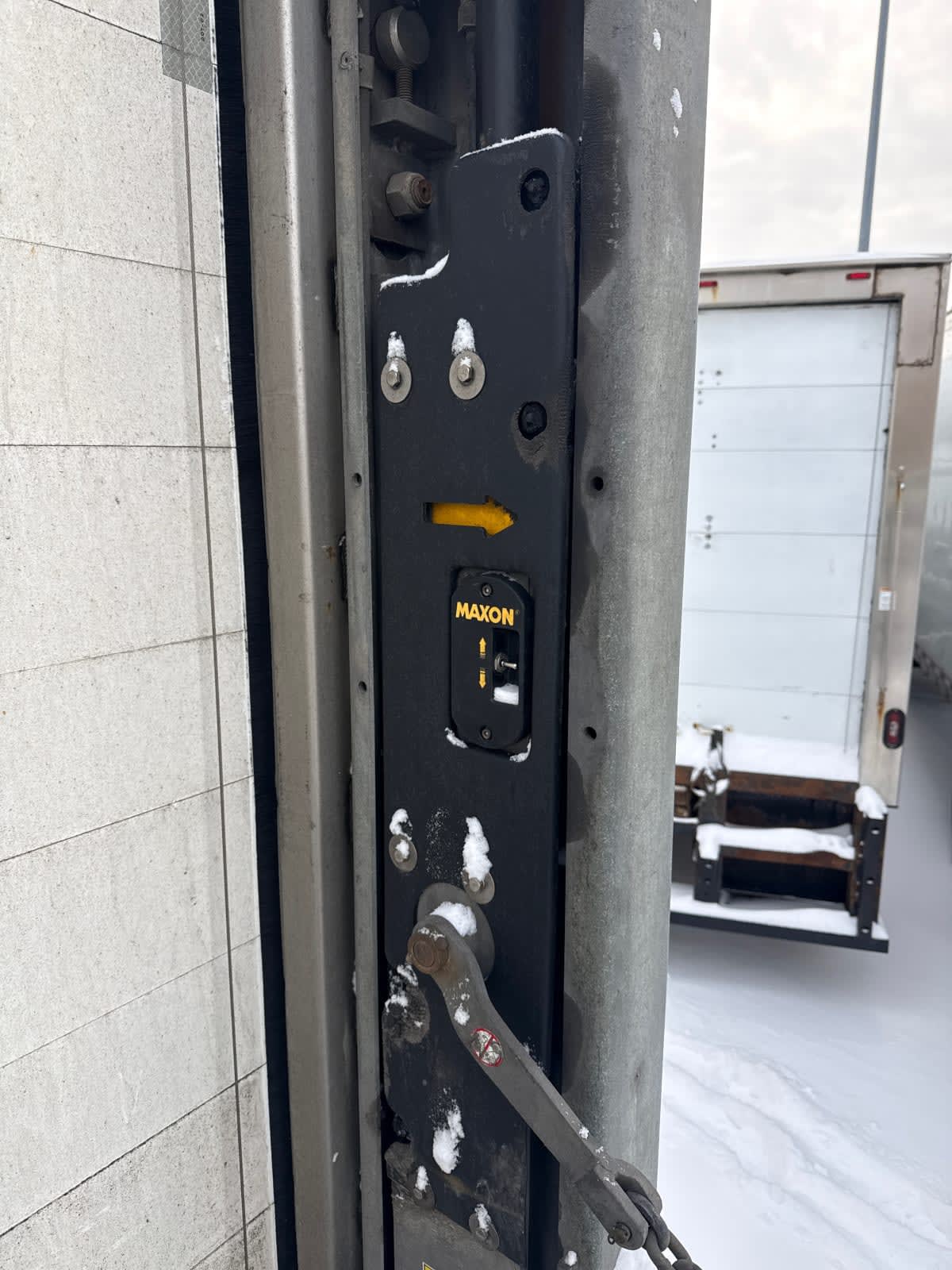 2020 Freightliner/Mercedes M2 106 275055