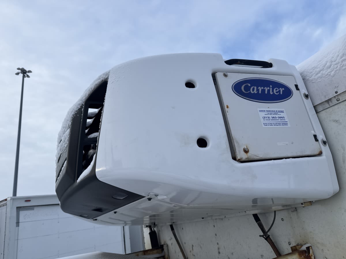 2020 Freightliner/Mercedes M2 106 275055