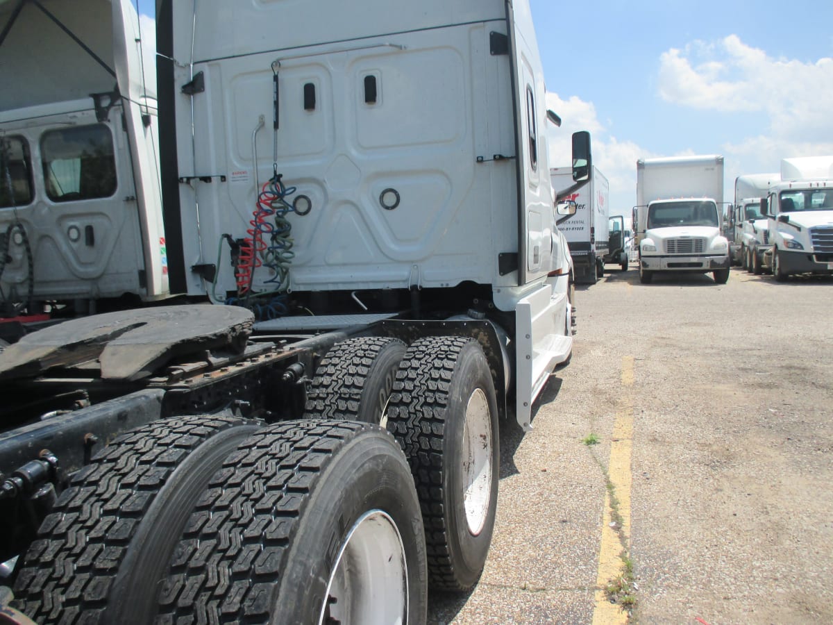 2020 Freightliner/Mercedes NEW CASCADIA PX12664 275102