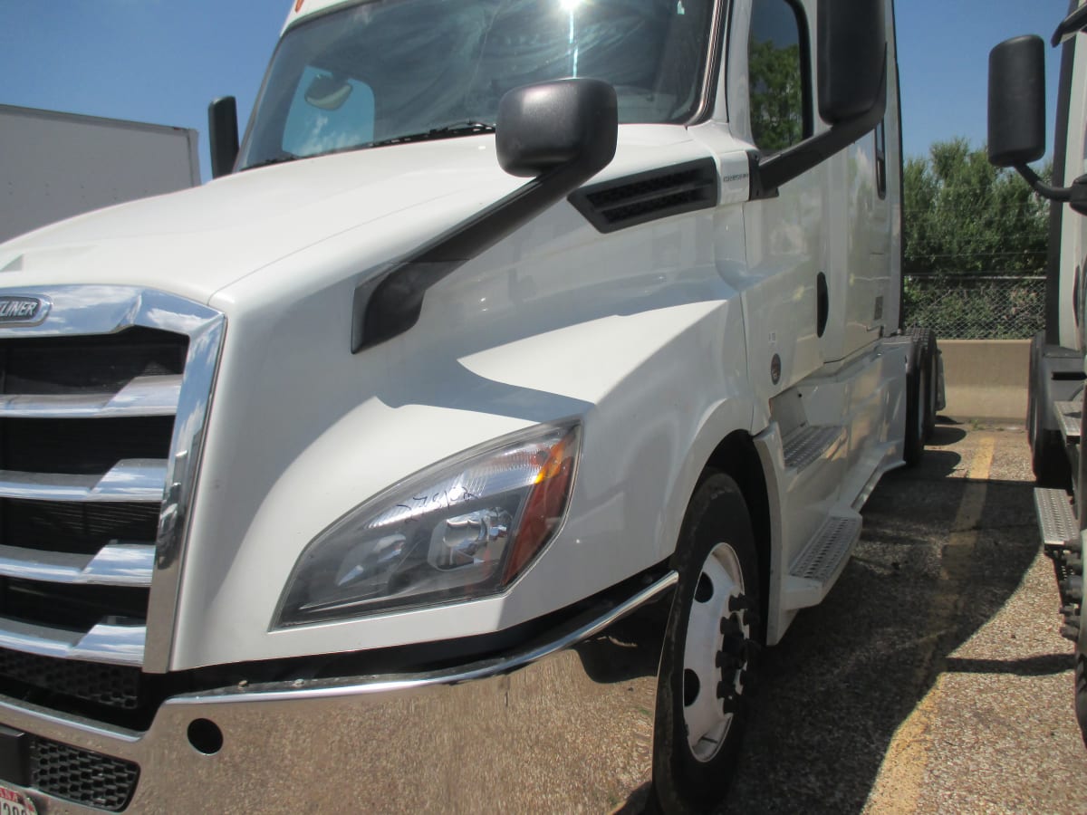 2020 Freightliner/Mercedes NEW CASCADIA PX12664 275102