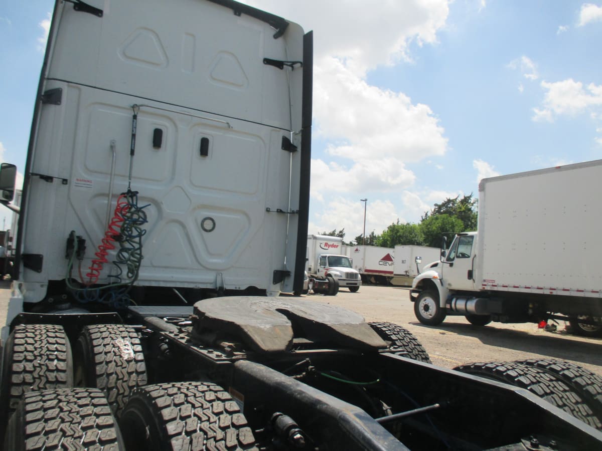 2020 Freightliner/Mercedes NEW CASCADIA PX12664 275102