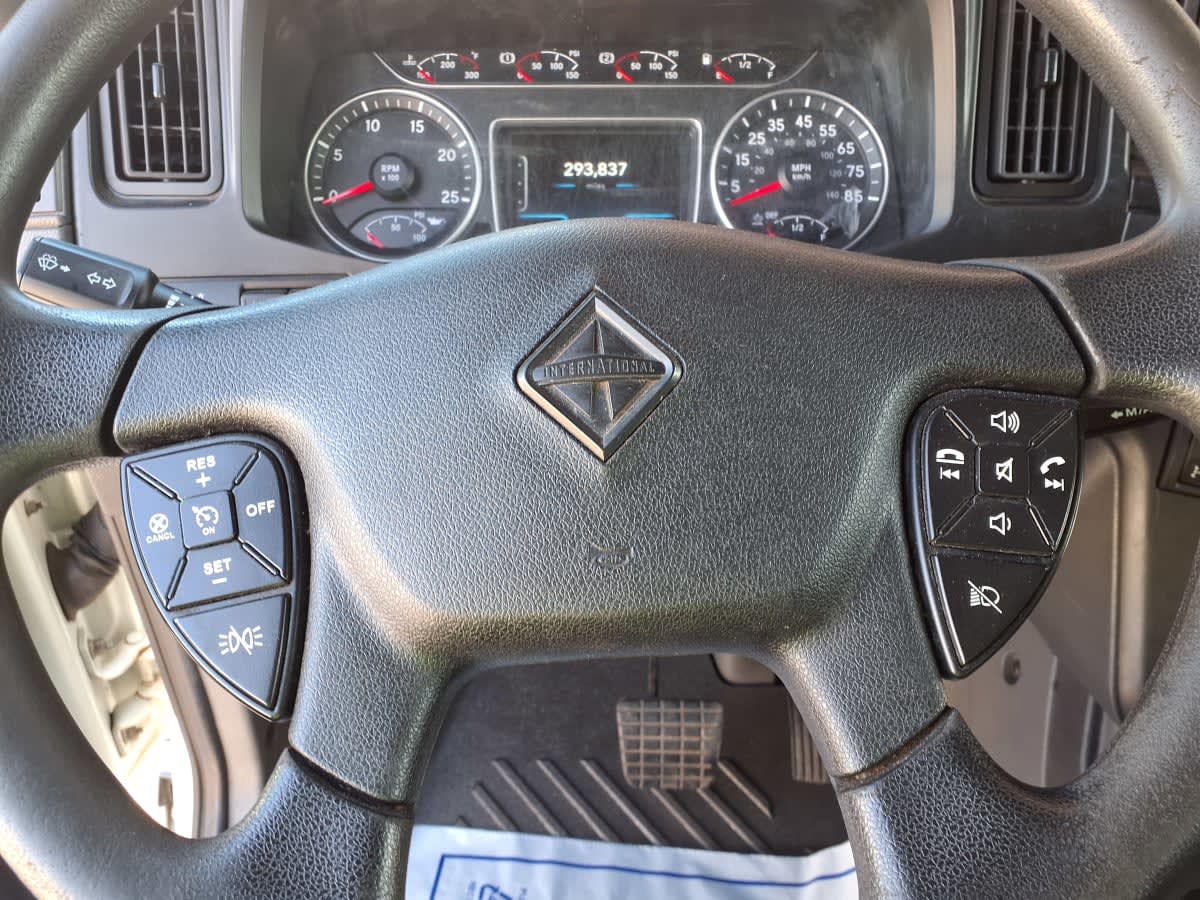 2020 Navistar International LT625 SLPR CAB 275123