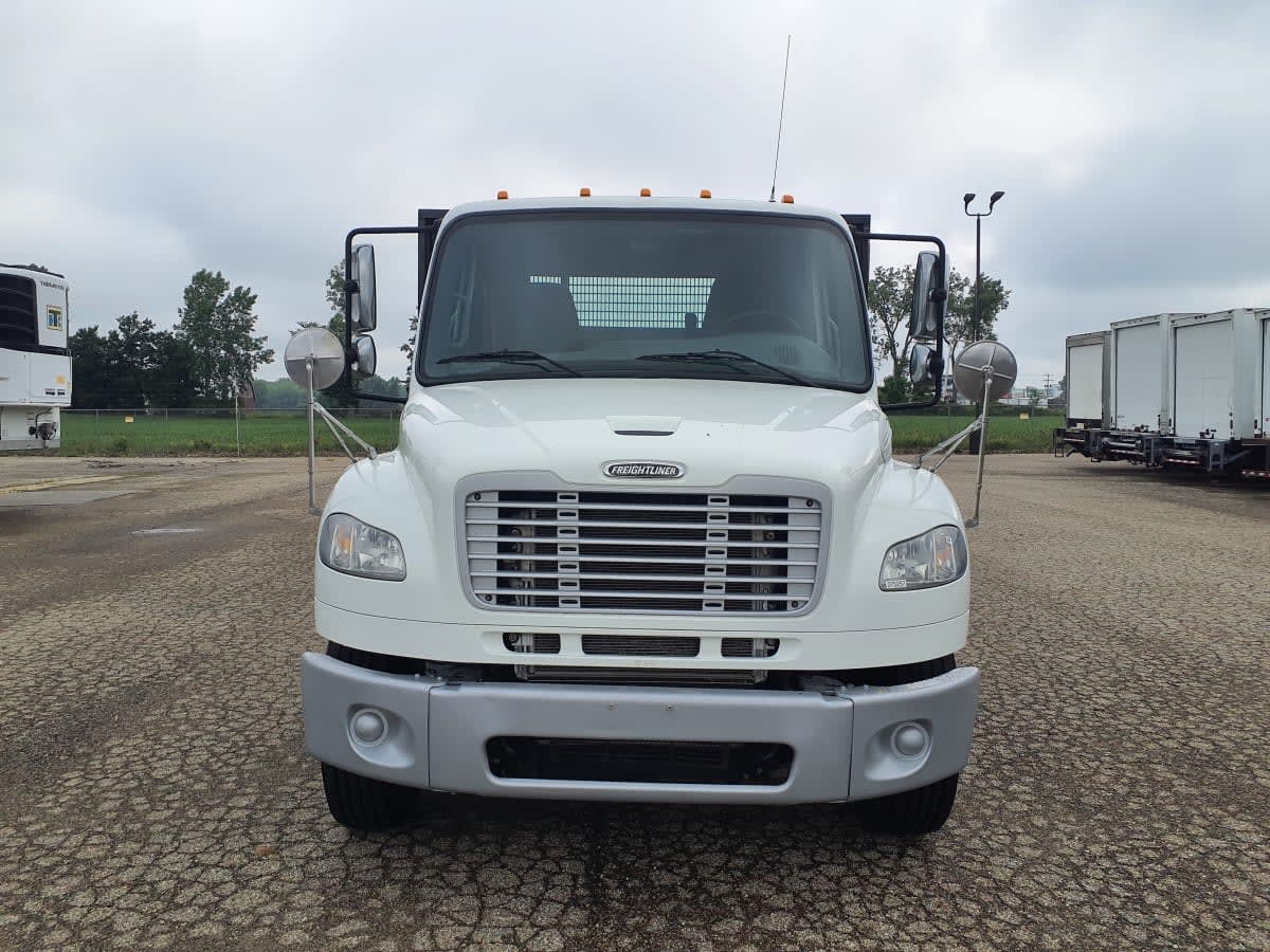 2020 Freightliner M2 106 in Wayland, MI — photo 2