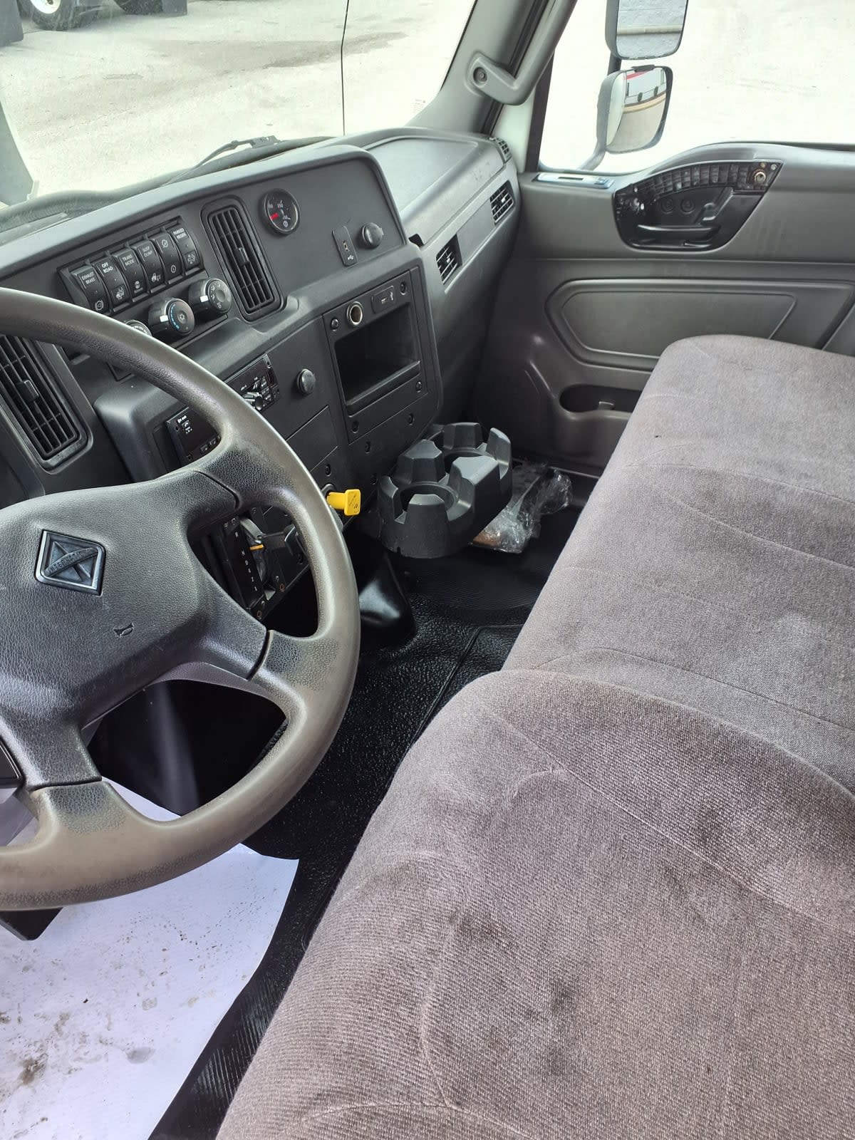 2020 Navistar International MV607 (4X2) 275355