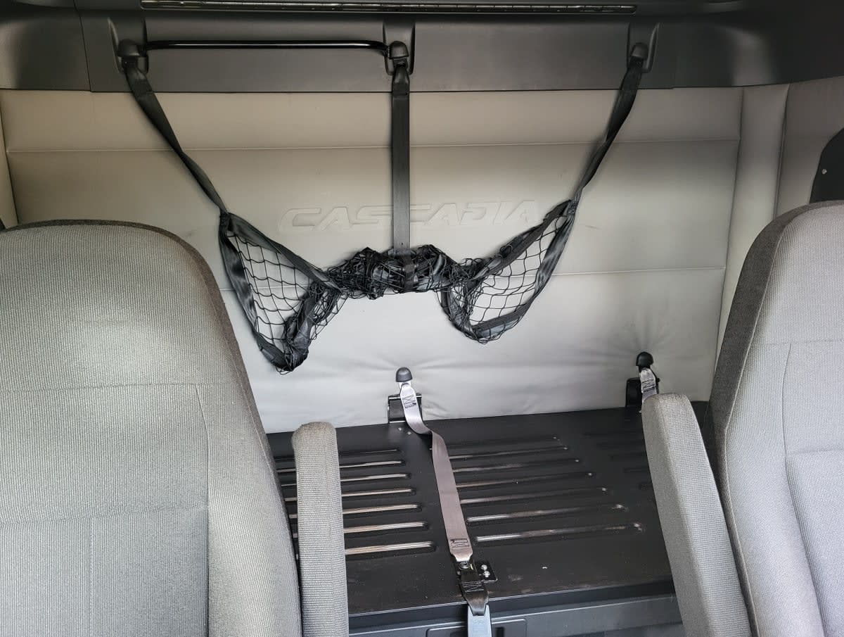 2020 Freightliner - image 12