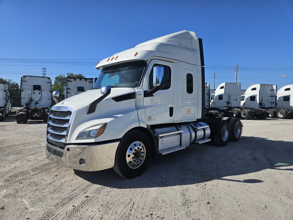 2020 Freightliner/Mercedes NEW CASCADIA 116 275455