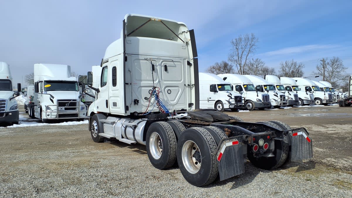 2020 Freightliner/Mercedes NEW CASCADIA 116 275469