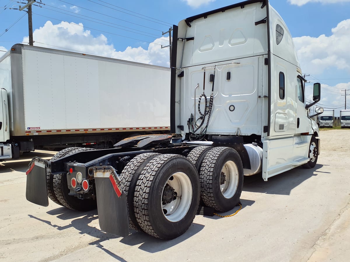 2020 Freightliner/Mercedes NEW CASCADIA PX12664 275644