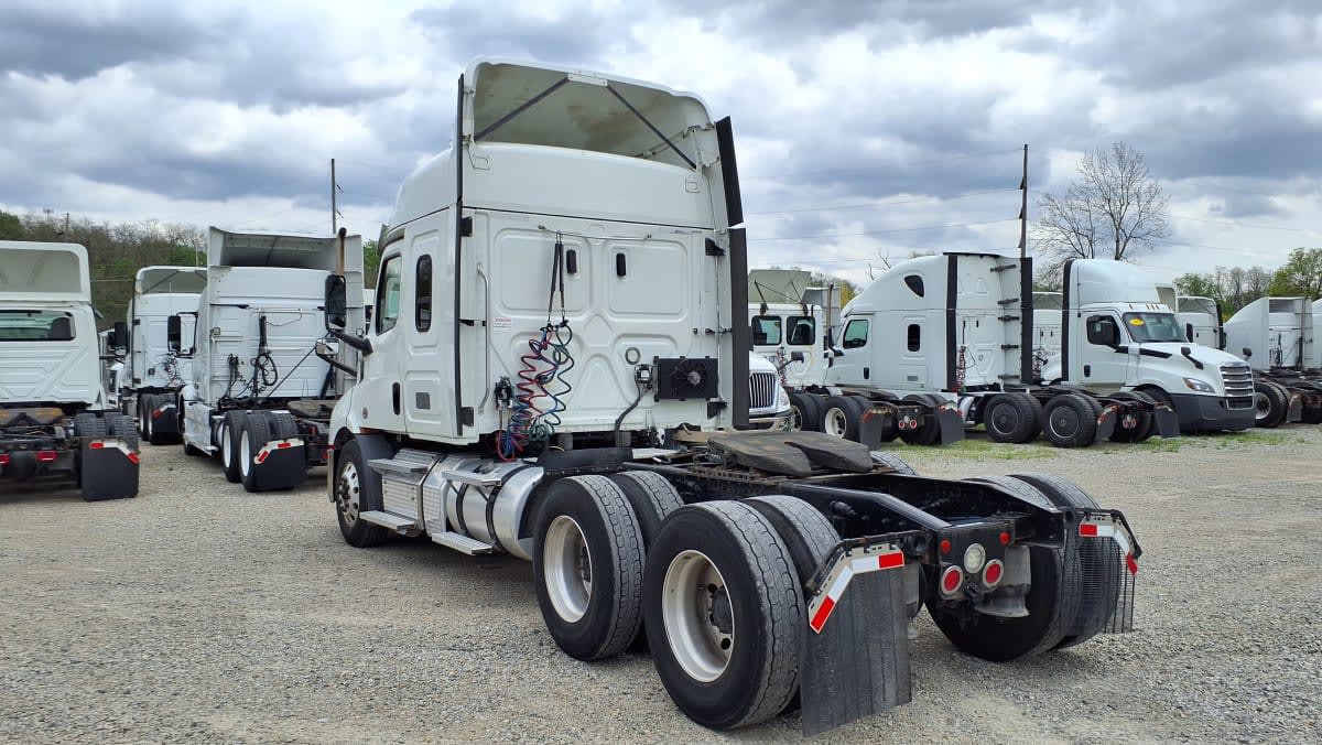 2020 Freightliner/Mercedes NEW CASCADIA 116 275660