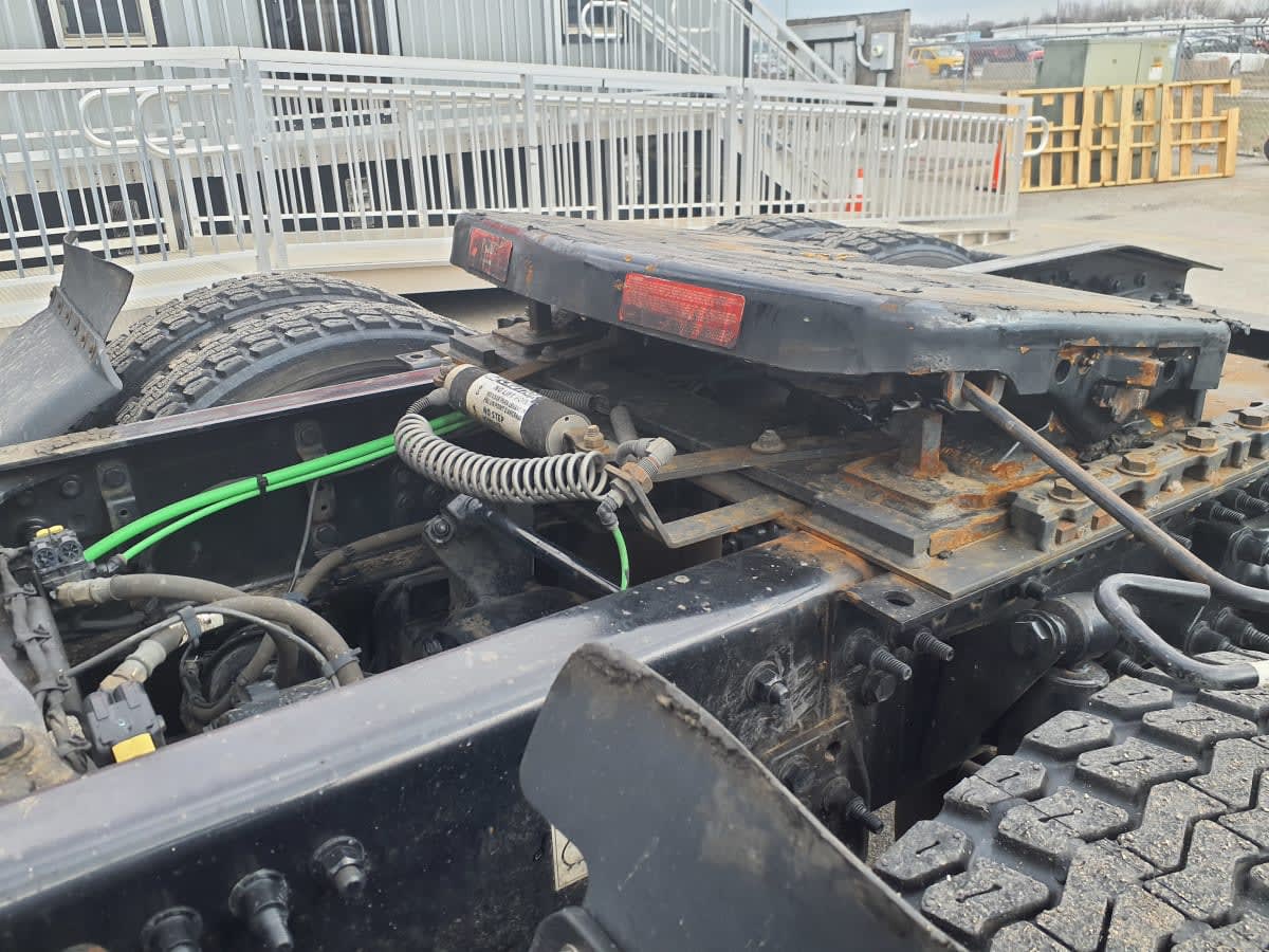 2020 Freightliner/Mercedes NEW CASCADIA 116 275675