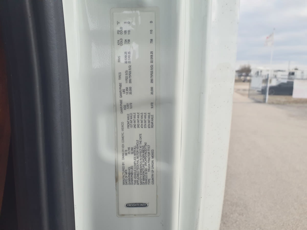 2020 Freightliner/Mercedes NEW CASCADIA 116 275675