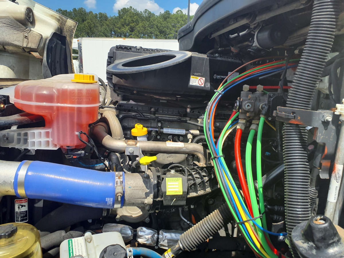 2020 Freightliner/Mercedes NEW CASCADIA 116 275676