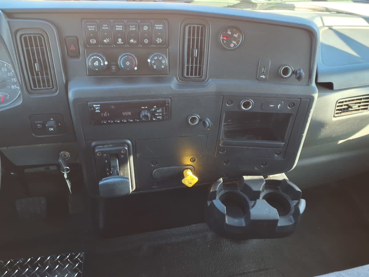 2020 Navistar International MV607 (4X2) 276008