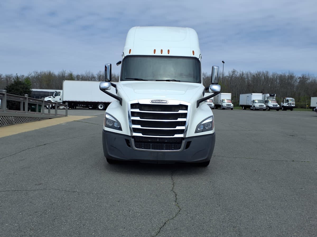 2020 Freightliner - image 2