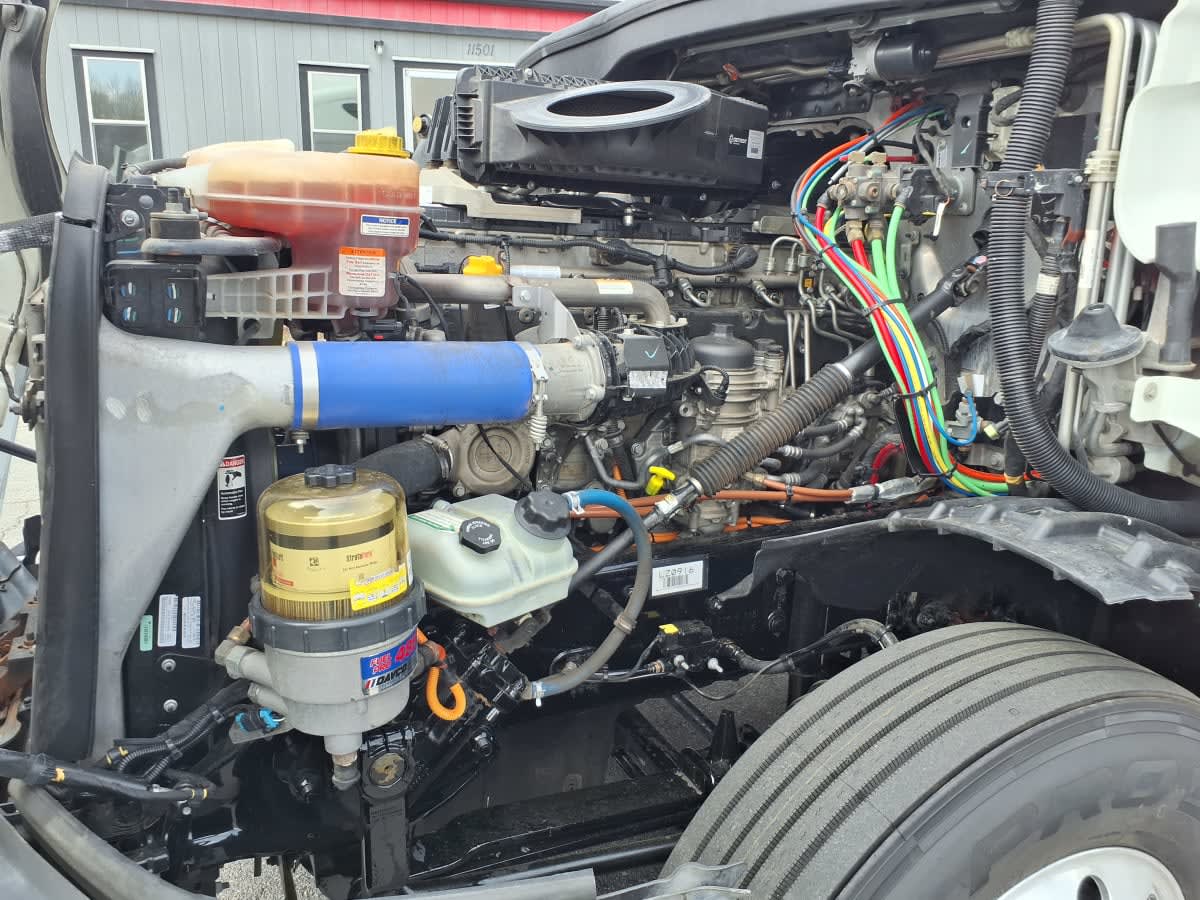 2020 Freightliner - image 9