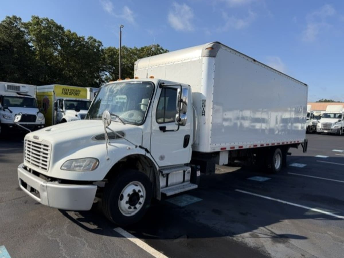 2020 Freightliner M2 106 in Farmingdale, NY