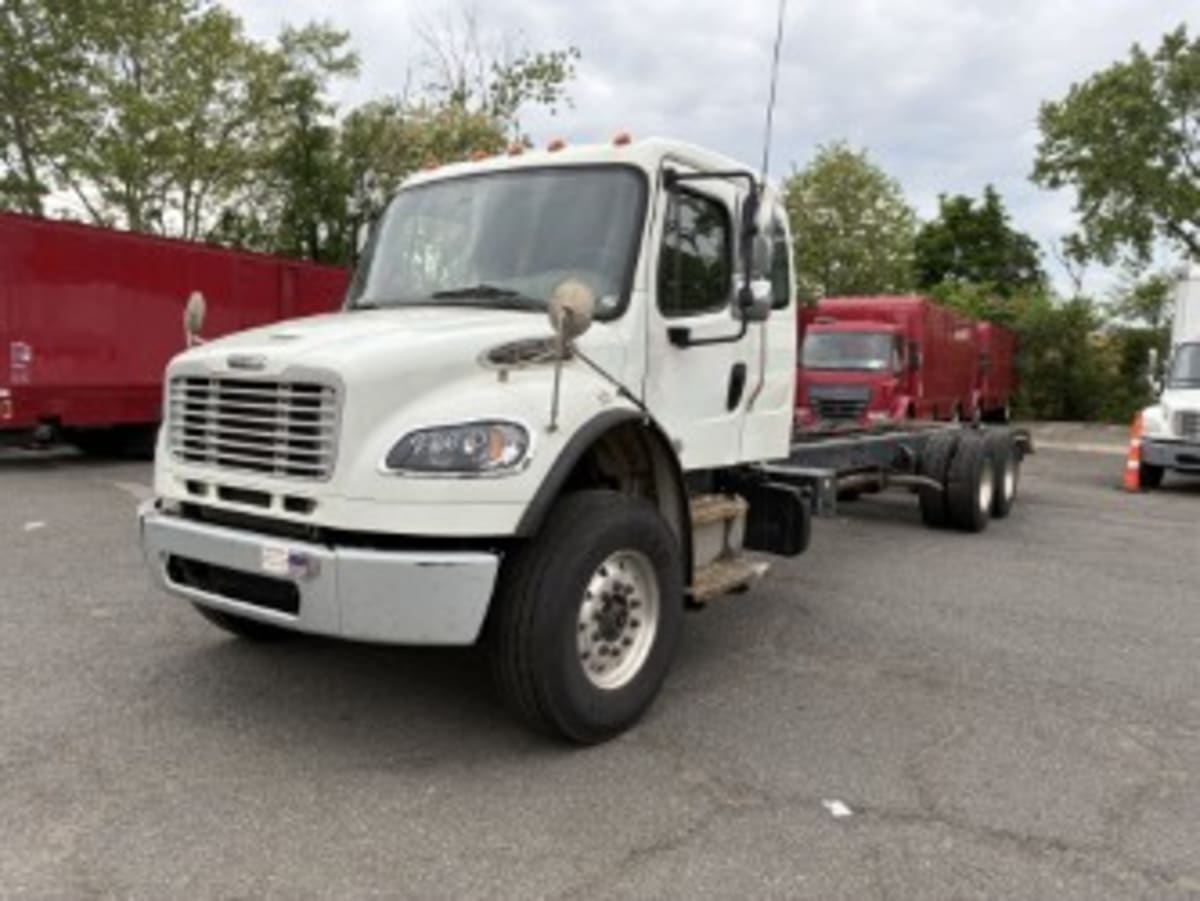 2021 Freightliner/Mercedes M2 106 276650