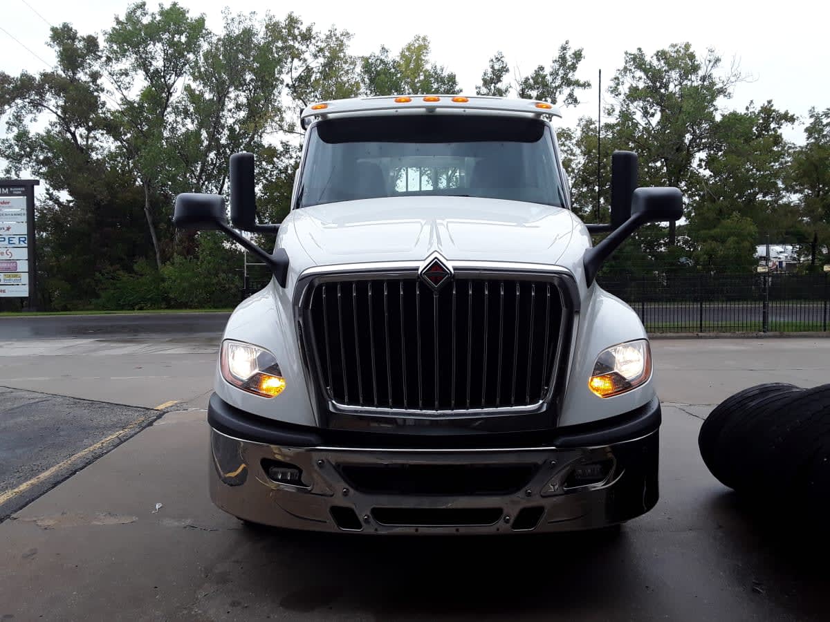 2020 Navistar International LT625 DAYCAB T/A 276785