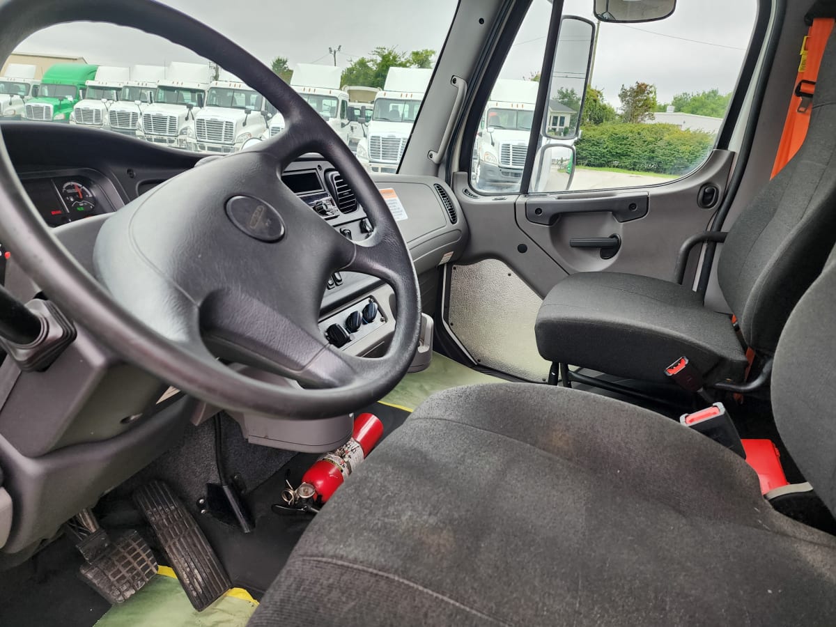 2020 Freightliner/Mercedes M2 106 277006