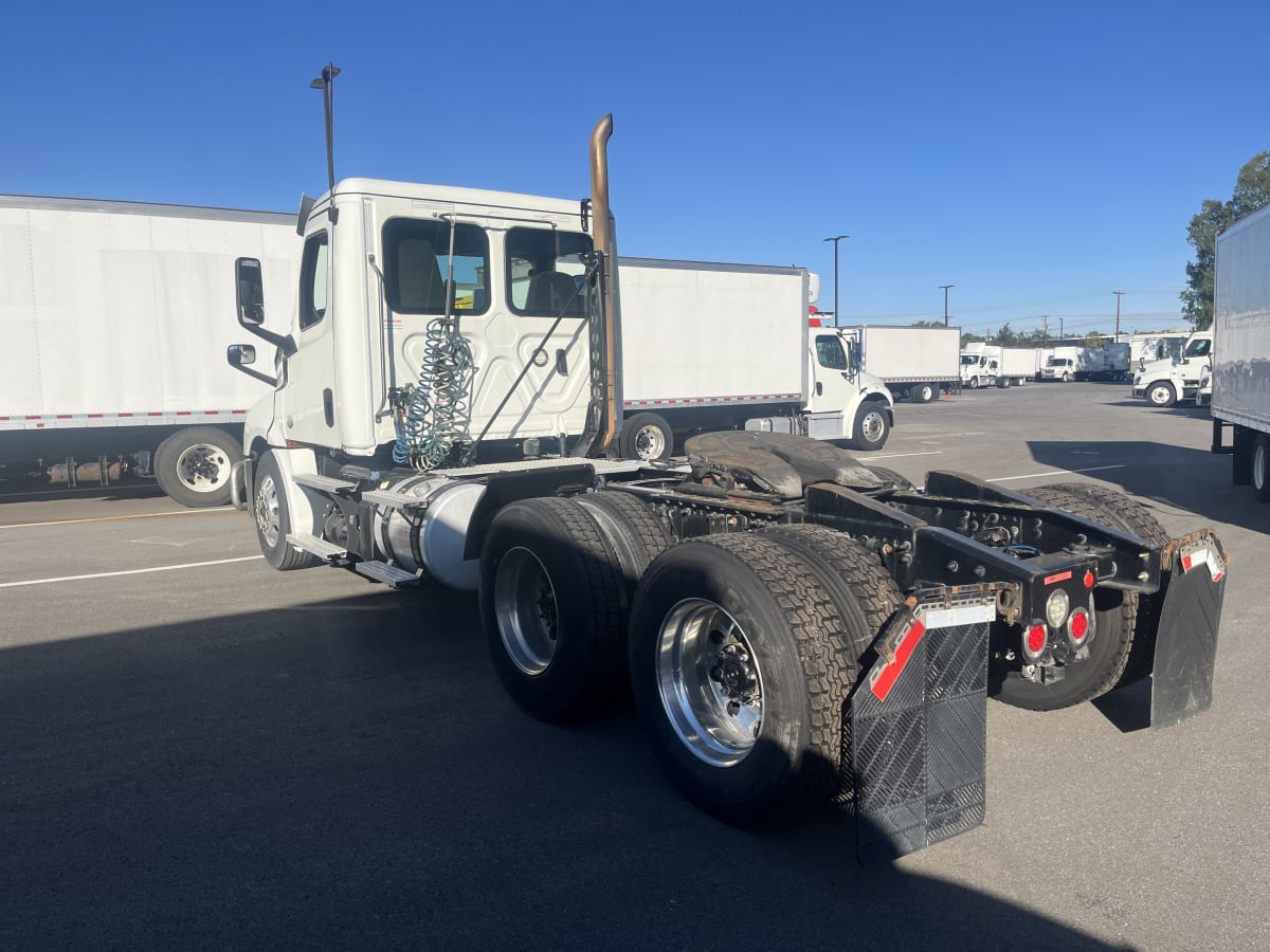 2020 Freightliner/Mercedes NEW CASCADIA PX12664 277026