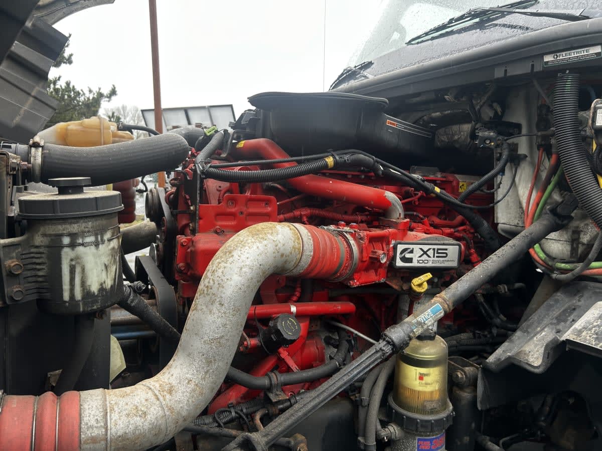 2020 Navistar International LT625 DAYCAB T/A 277348