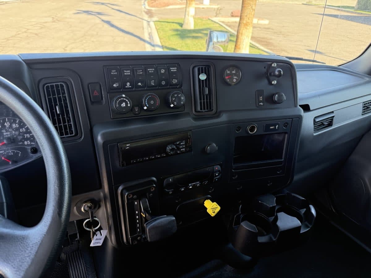 2020 Navistar International MV607 (4X2) 277373